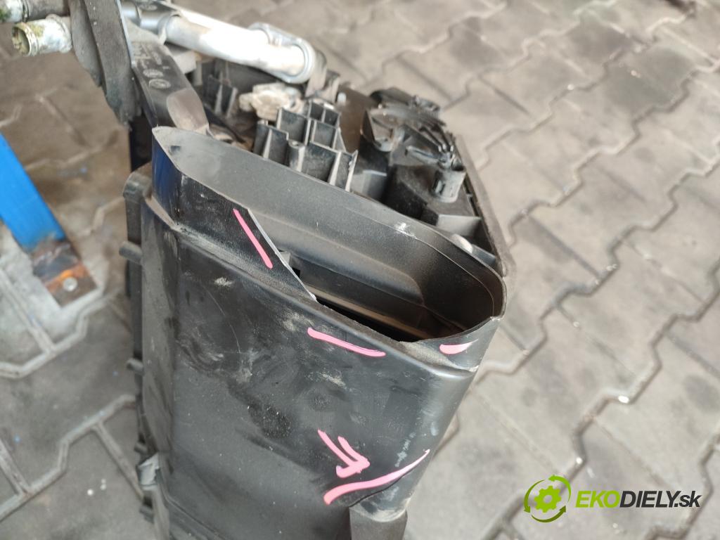 Renault Mascott 1999-2010 2.8 TD 86 hp manual 63 kW 2800 cm3 5- radiátor 7700351942 (Radiátory topení)