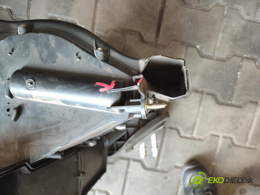 Renault Mascott 1999-2010 2.8 TD 86 hp manual 63 kW 2800 cm3 5- radiátor 7700351942 (Radiátory topení)