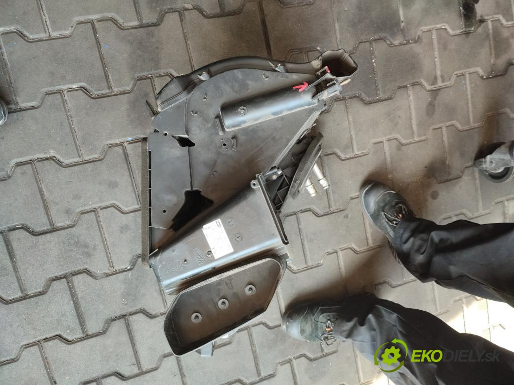 Renault Mascott 1999-2010 2.8 TD 86 hp manual 63 kW 2800 cm3 5- radiátor 7700351942 (Radiátory topení)