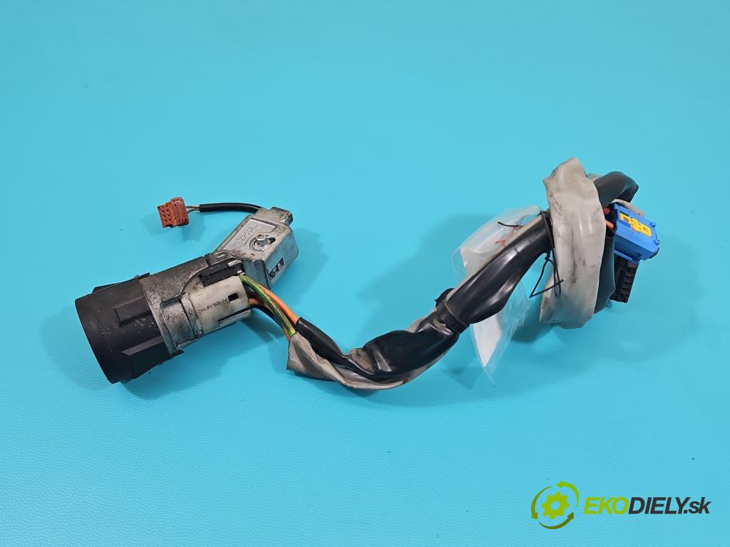 Peugeot Partner I 1996-2008 1.4 8V 75 HP manual 55 kW 1360 cm3 5- Spínačka  (Spínacie skrinky a kľúče)