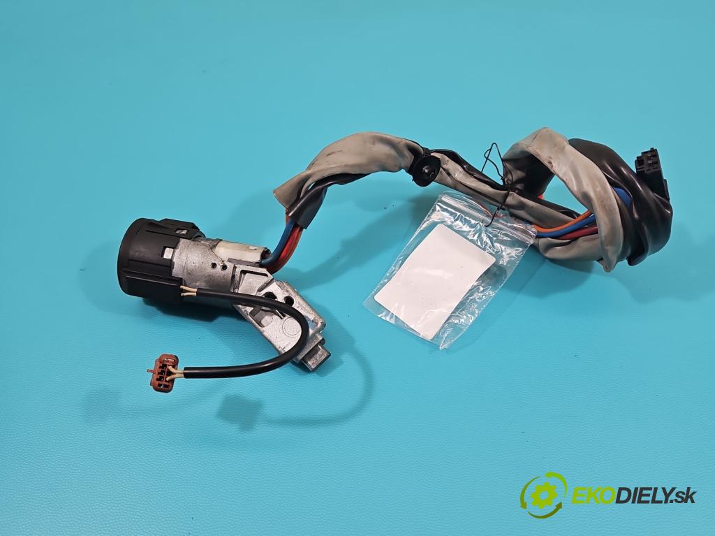 Peugeot Partner I 1996-2008 1.4 8V 75 HP manual 55 kW 1360 cm3 5- Spínačka  (Spínacie skrinky a kľúče)