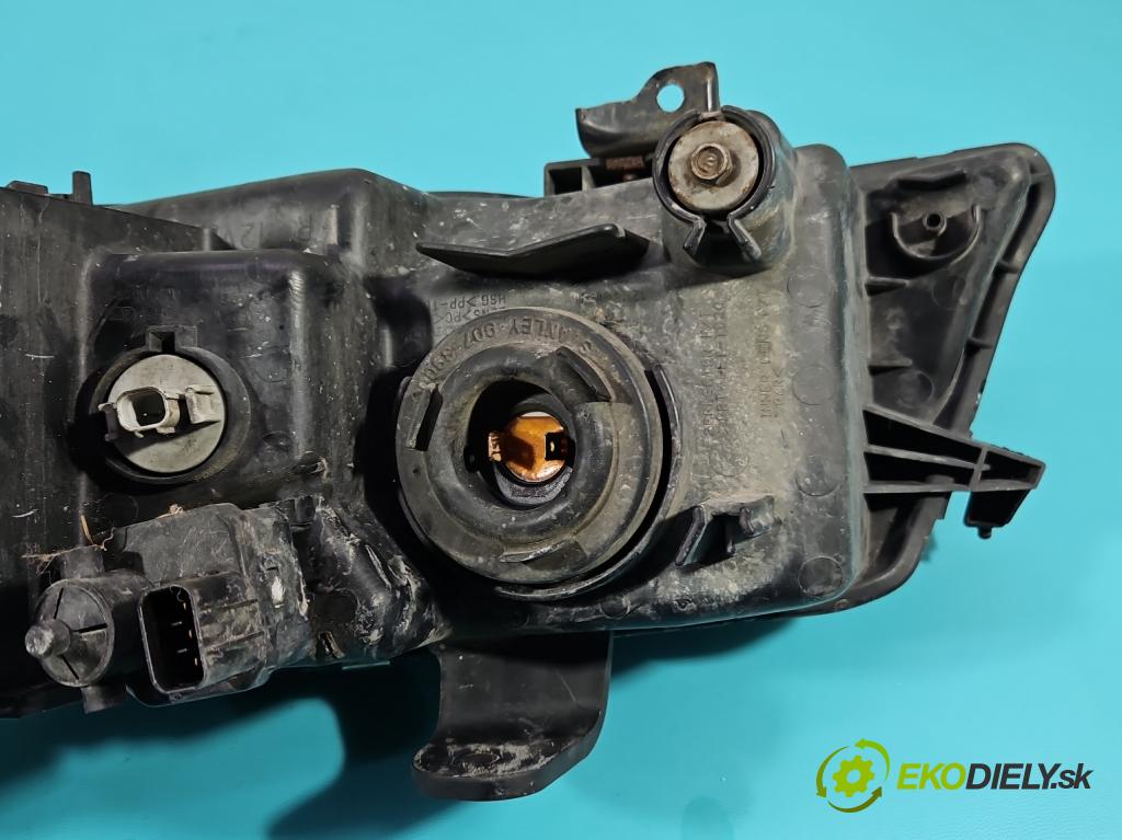 Honda Accord VII 2002-2008 2.2 i-ctdi: 140 HP manual 103 kW 2204 cm3 5- Reflektor: pravý  (Pravé)