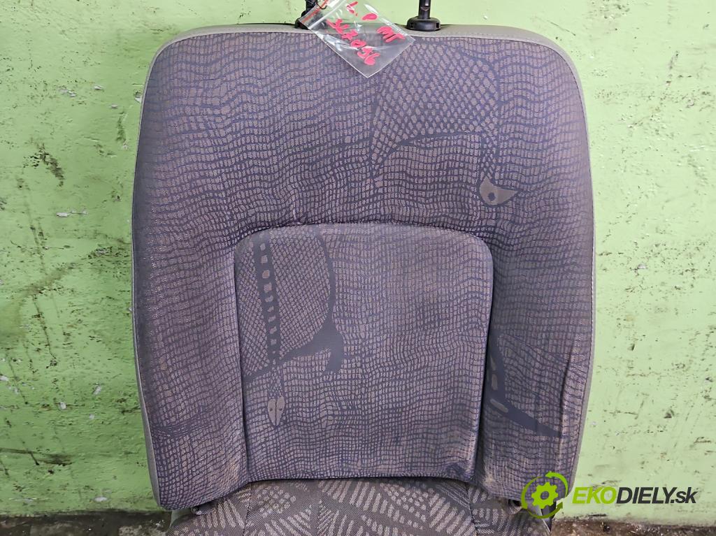 Renault Mascott 1999-2010 2.8 TD 86 HP manual 63 kW 2800 cm3 5- Sedačka ľavý  (Sedačka, sedadlo)