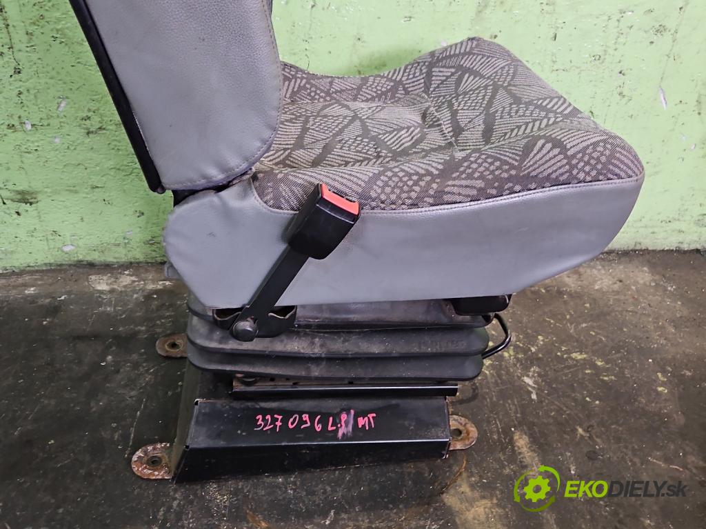 Renault Mascott 1999-2010 2.8 TD 86 HP manual 63 kW 2800 cm3 5- Sedačka ľavý  (Sedačka, sedadlo)