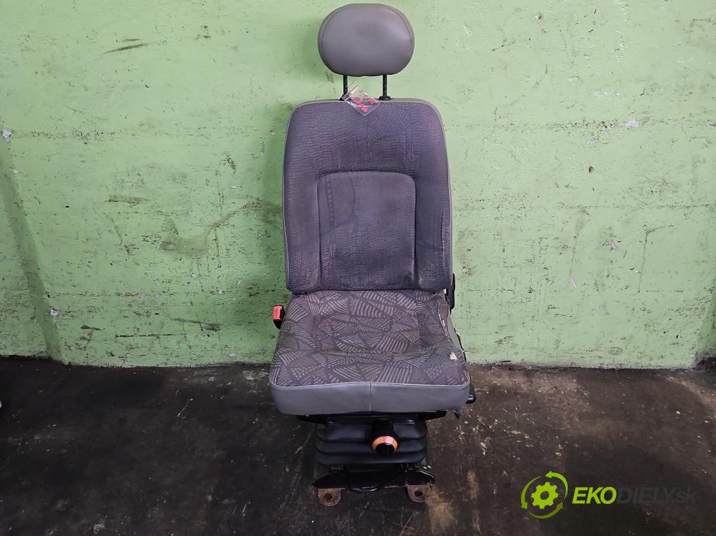 Renault Mascott 1999-2010 2.8 TD 86 HP manual 63 kW 2800 cm3 5- Sedačka ľavý  (Sedačka, sedadlo)