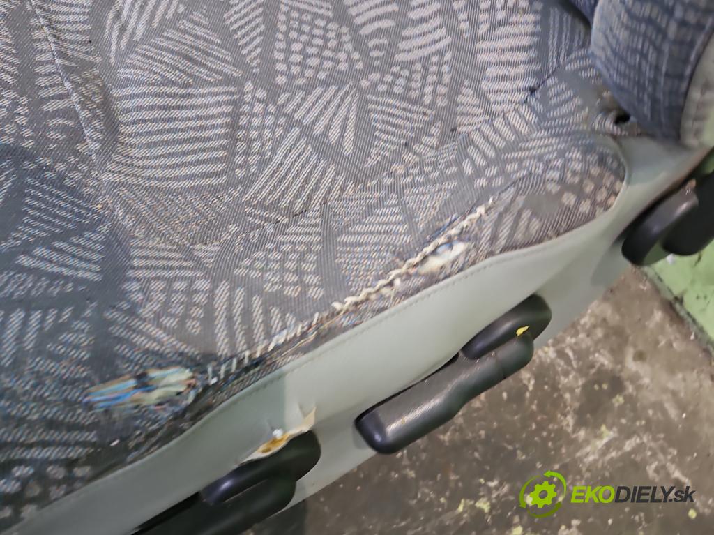 Renault Mascott 1999-2010 2.8 TD 86 HP manual 63 kW 2800 cm3 5- Sedačka ľavý  (Sedačka, sedadlo)