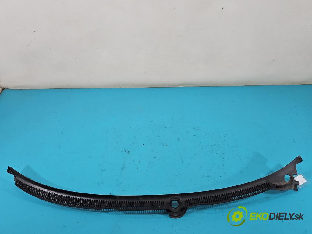 Audi A4 B7 2004-2008 2.0 TDi 170 HP manual 125 kW 1968 cm3 5- torpédo  (Torpédo (plast pod čelným sklom))