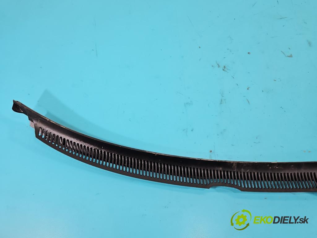 Audi A4 B7 2004-2008 2.0 TDi 170 HP manual 125 kW 1968 cm3 5- torpédo  (Torpédo (plast pod čelným sklom))