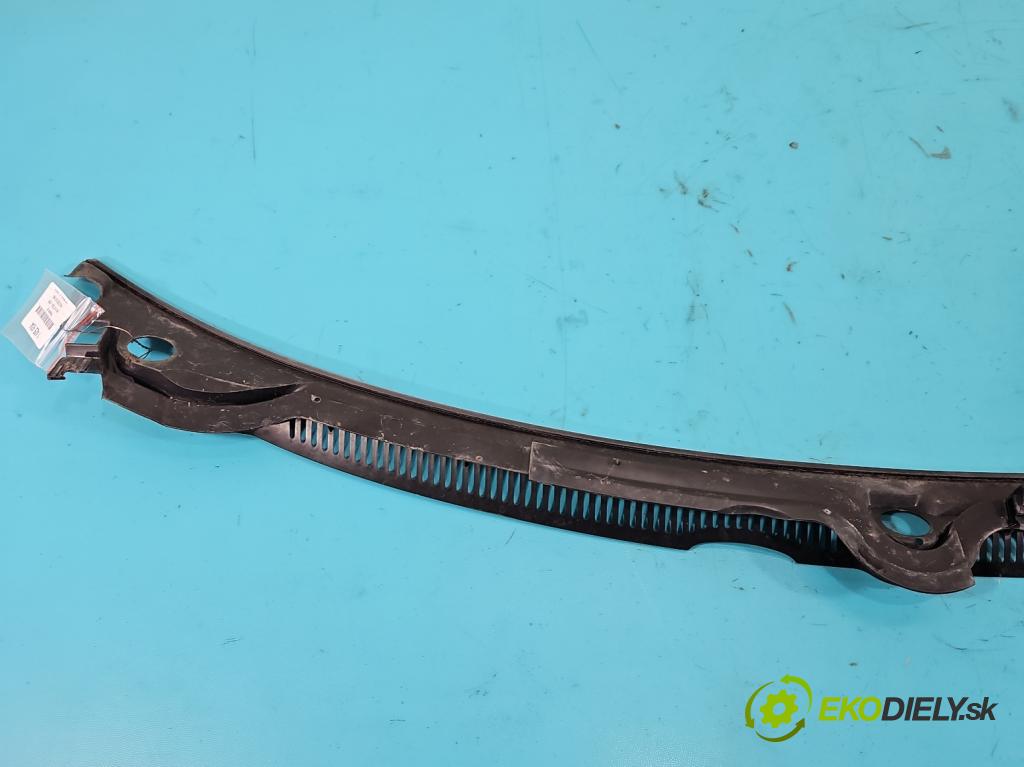 Audi A4 B7 2004-2008 2.0 TDi 170 HP manual 125 kW 1968 cm3 5- torpédo  (Torpédo (plast pod čelným sklom))