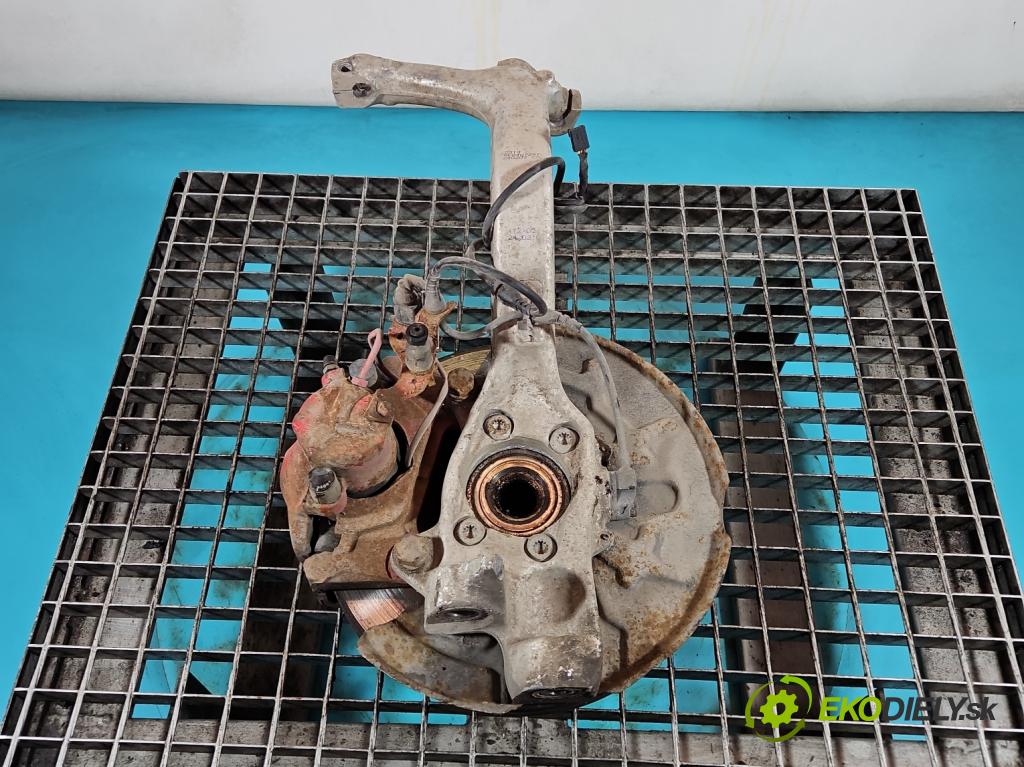 Audi A4 B7 2004-2008 2.0 TDi 170 HP manual 125 kW 1968 cm3 5- náboj ľavé  (Náboje)