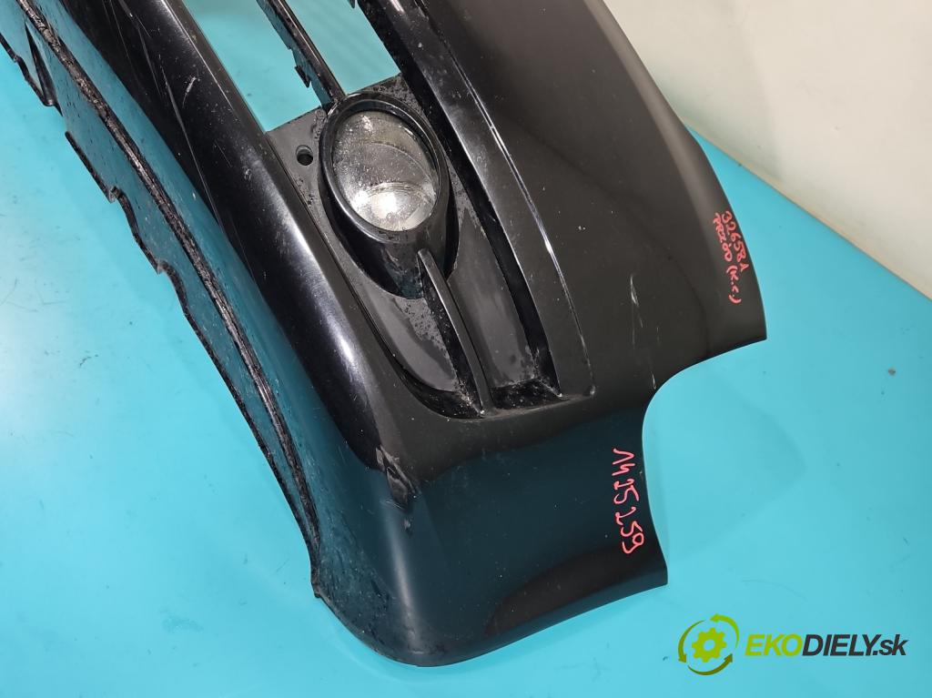 Audi A4 B7 2004-2008 2.0 TDi 170 hp manual 125 kW 1968 cm3 5- nárazník přední  (Klika dveří ostatní)