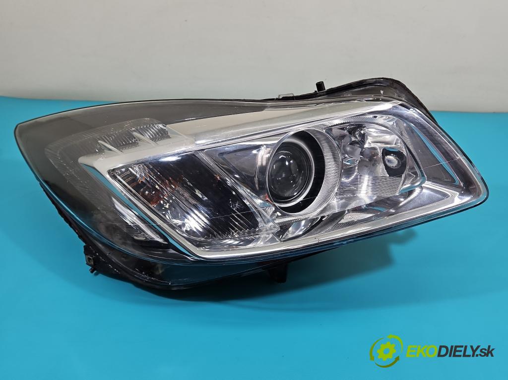 Opel Insignia A 2008-2017 2.0 cdti 160 HP automatic 118 kW 1956 cm3 5- Reflektor: pravý  (Pravé)