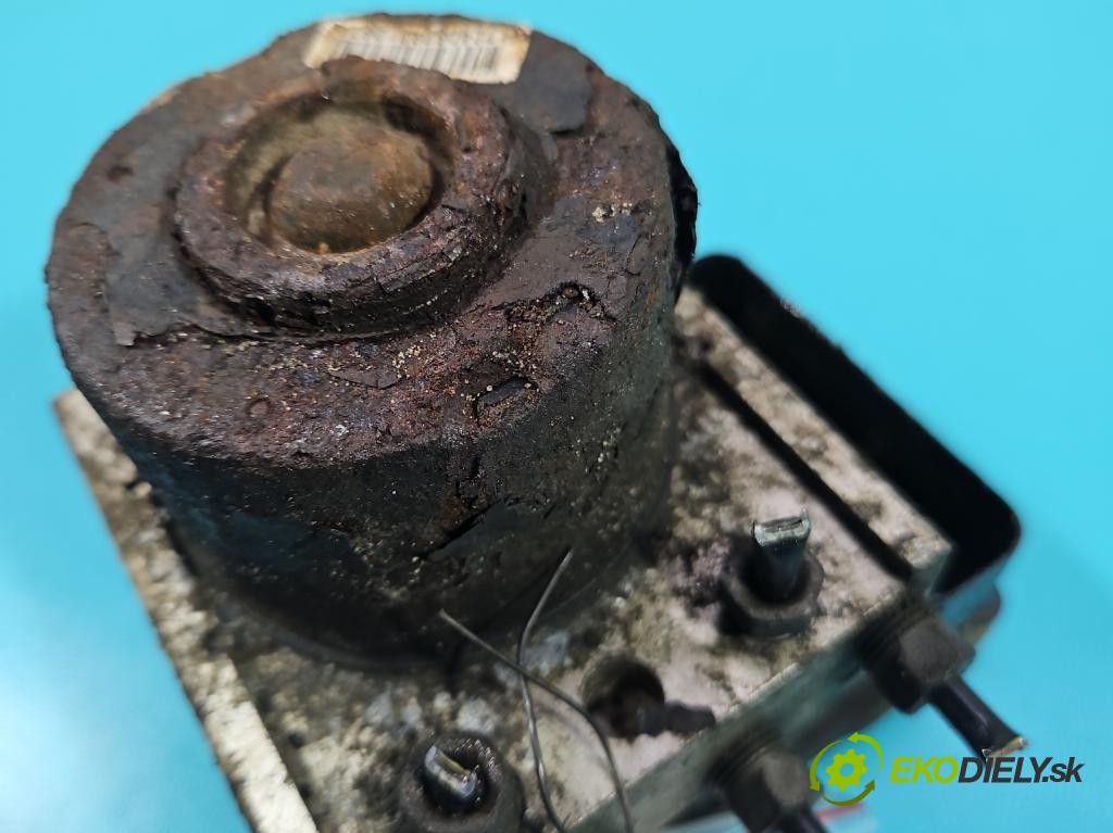 Peugeot 207 1.4 16V 88 HP manual 65 kW 1360 cm3 5- čerpadlo abs 9663945580 (Pumpy ABS)