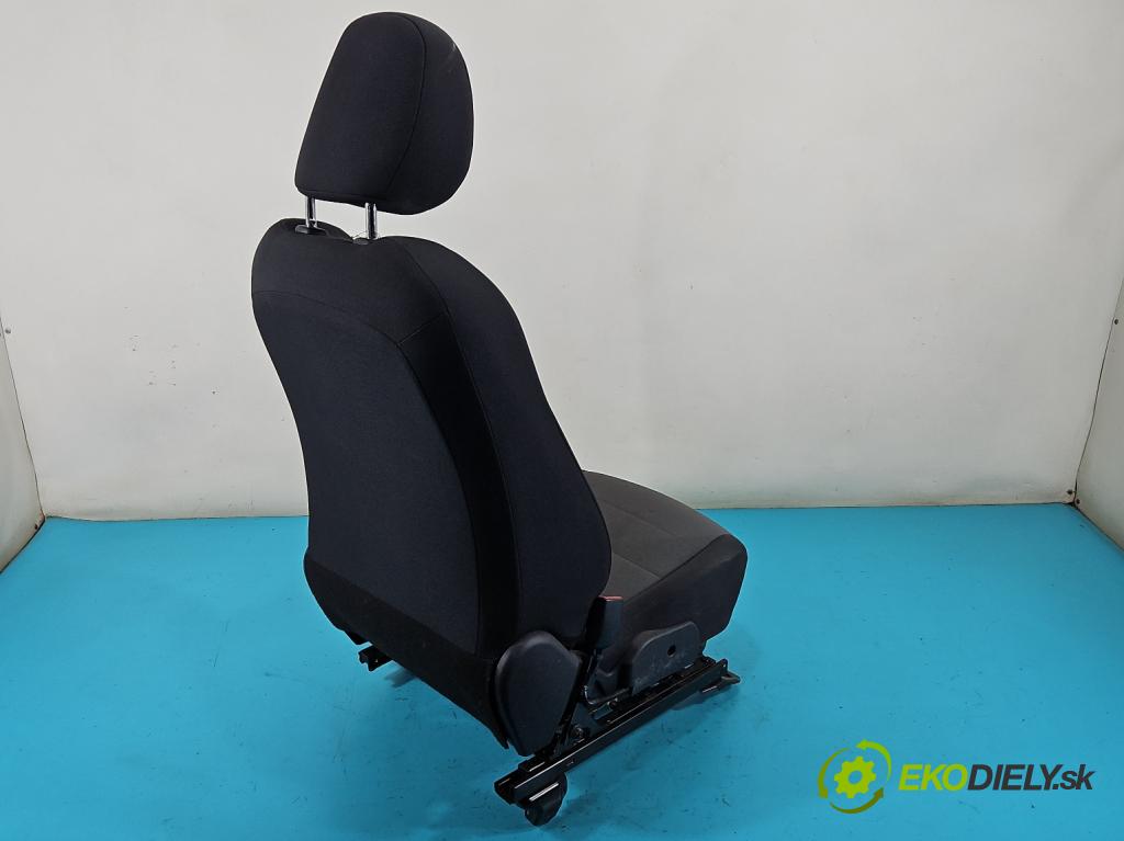 Toyota Avensis III T27 2009-2018 2.0 D4-D: 143 HP manual 105 kW 1995 cm3 5- Sedačka ľavý  (Sedačka, sedadlo)