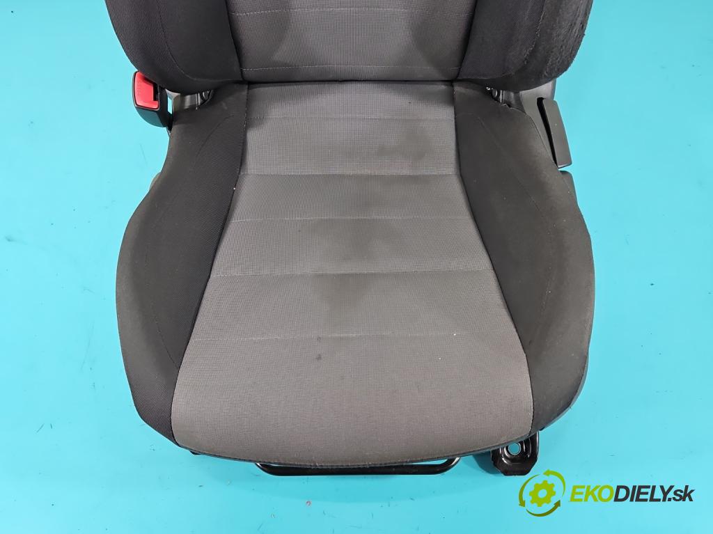 Toyota Avensis III T27 2009-2018 2.0 D4-D: 143 HP manual 105 kW 1995 cm3 5- Sedačka ľavý  (Sedačka, sedadlo)