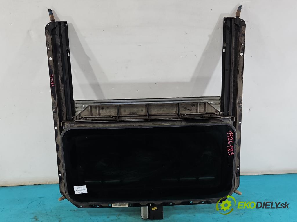 Vw Golf III 1991-1998 1.8 90 hp manual 66 kW 1781 cm3 5- Střešní okno:  (Okna karoserie)