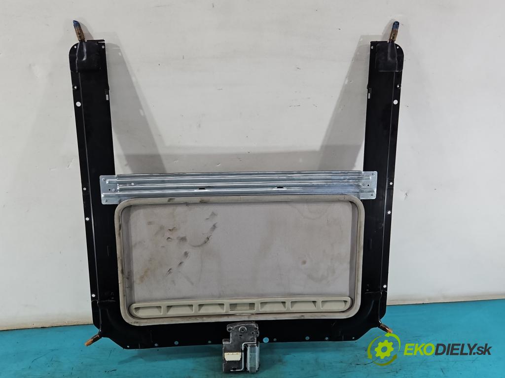 Vw Golf III 1991-1998 1.8 90 hp manual 66 kW 1781 cm3 5- Střešní okno:  (Okna karoserie)