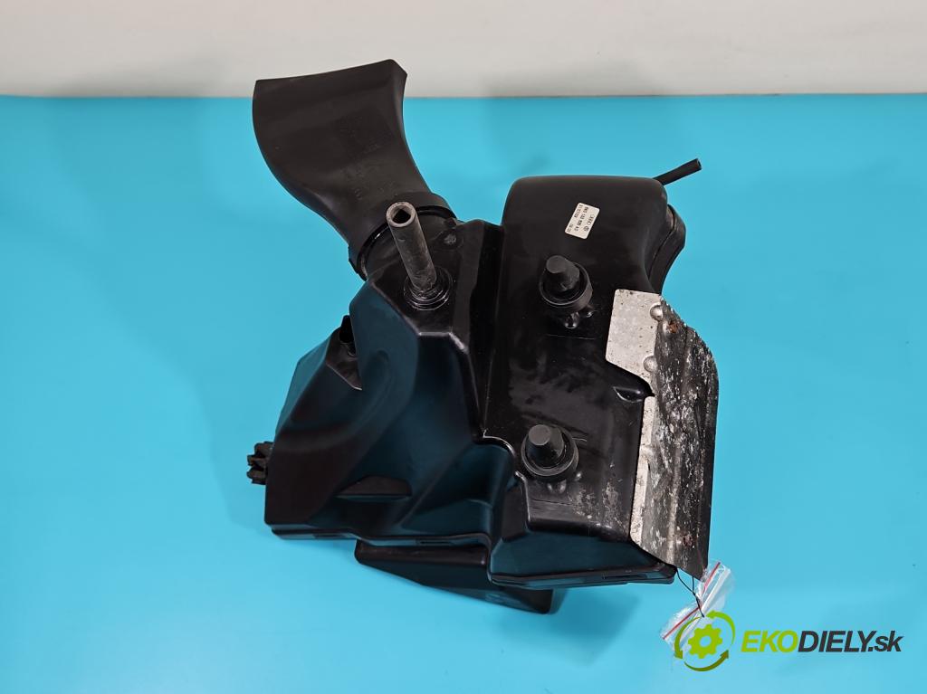 Audi Q5 2008-2016 2.0 TDi 170 HP automatic 125 kW 1968 cm3 5- obal filtra vzduchu 8K0133837T (Obaly filtrov vzduchu)