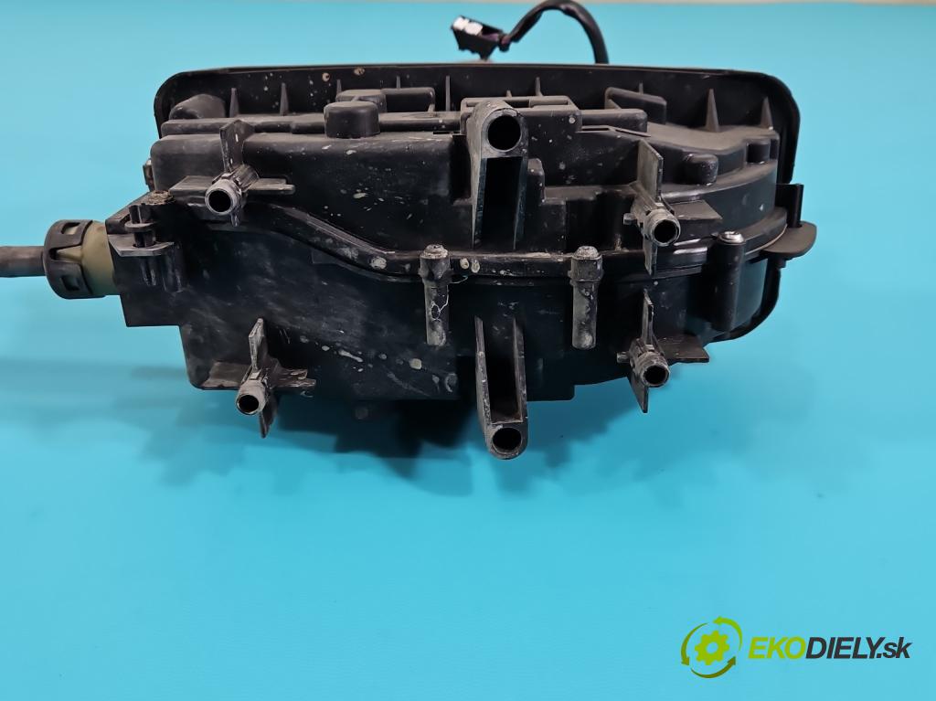 Audi Q5 2008-2016 2.0 TDi 170 HP automatic 125 kW 1968 cm3 5- Páka: Změny: stupeň,rýchlosť 8R1713041B (Rýchlostná páka (kulisa))