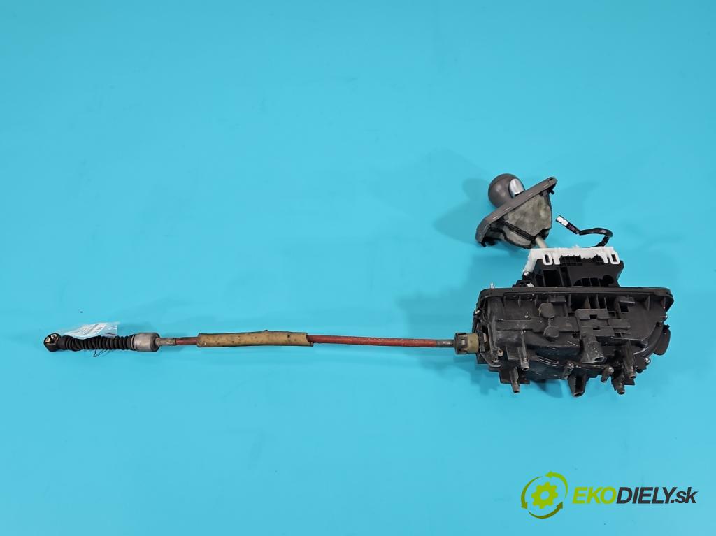 Audi Q5 2008-2016 2.0 TDi 170 HP automatic 125 kW 1968 cm3 5- Páka: Změny: stupeň,rýchlosť 8R1713041B (Rýchlostná páka (kulisa))