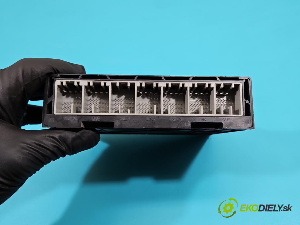 Opel Insignia A 2008-2017 2.0 cdti 160 HP automatic 118 kW 1956 cm3 5- riadiaca jednotka ostatné 13575111