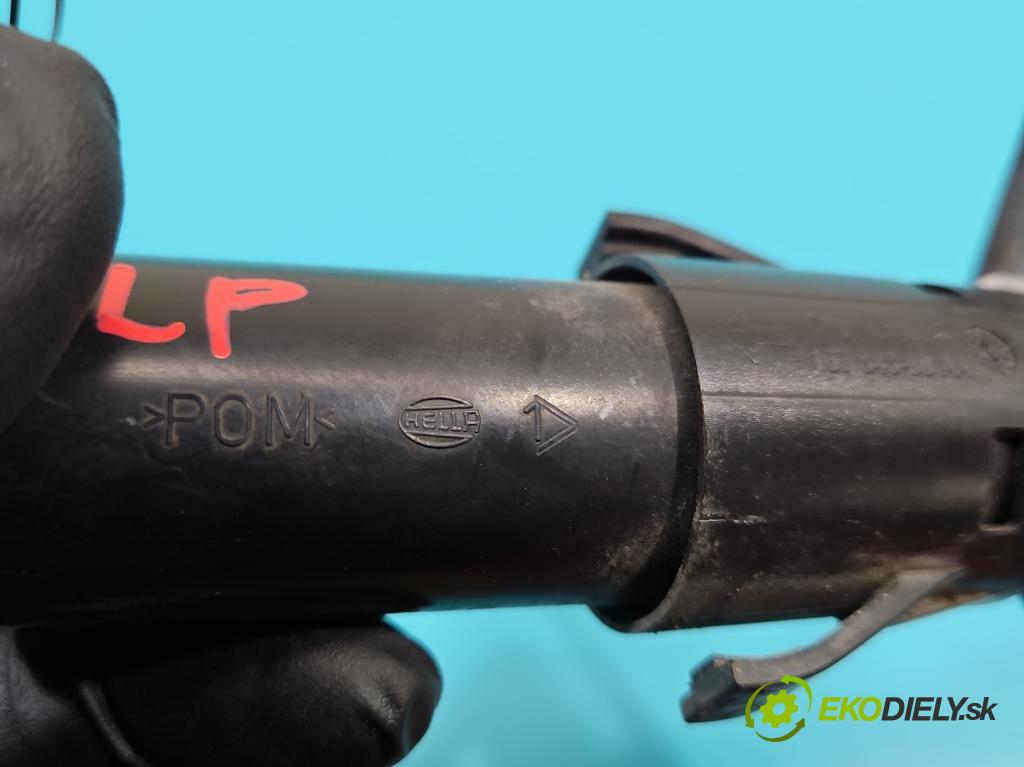 Opel Insignia A 2008-2017 2.0 cdti 160 HP automatic 118 kW 1956 cm3 5- ostrekovač reflektor: ľavý 13227348 (Motorčeky, čerpadlá ostrekovačov)