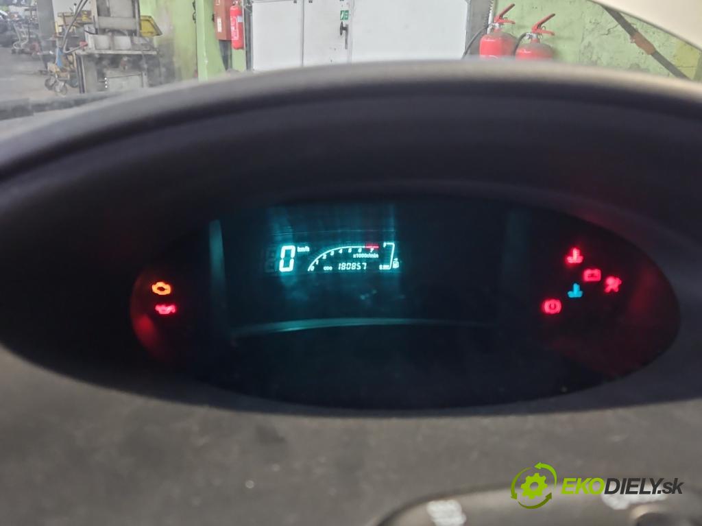 Toyota Yaris I 1999-2005 1.0 VVT-i: 65 HP manual 48 kW 998 cm3 5- prístrojovka/ budíky 21655865-3 (Prístrojové dosky, displeje)