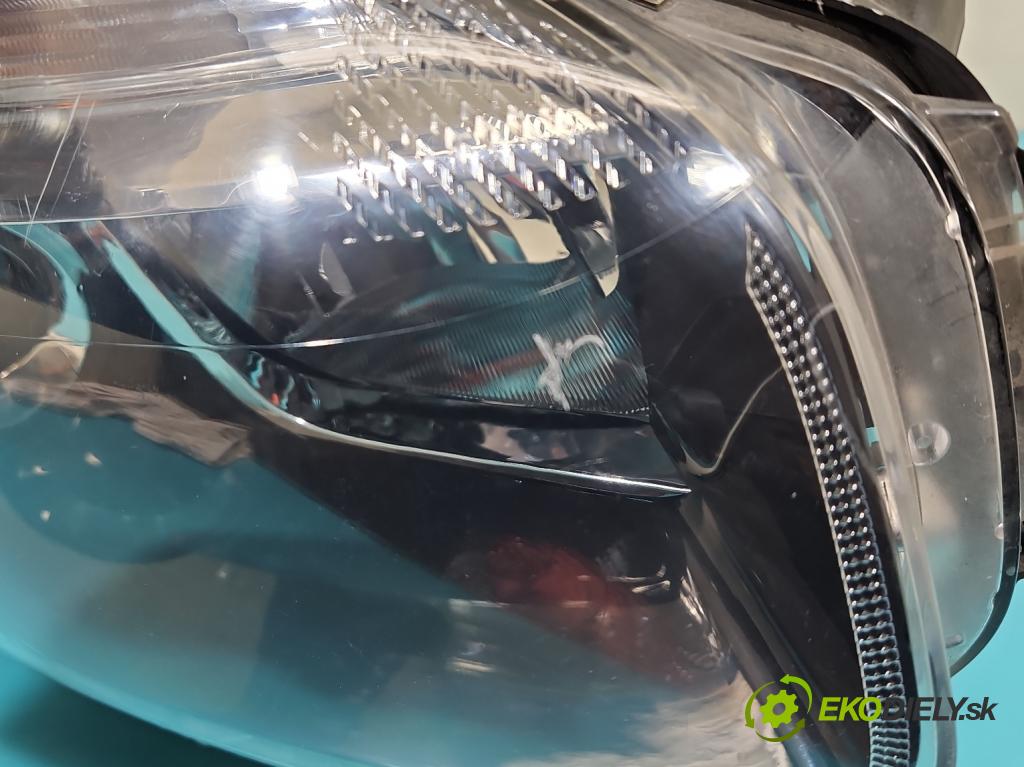 Renault Koleos I 2008-2016 2.0 dci 150 HP manual 110 kW 1995 cm3 5- Reflektor: pravý 260106819R (Pravé)