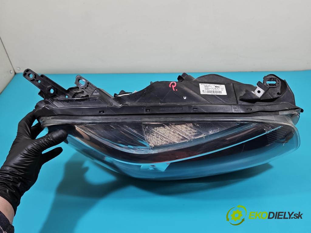 Renault Koleos I 2008-2016 2.0 dci 150 HP manual 110 kW 1995 cm3 5- Reflektor: pravý 260106819R (Pravé)