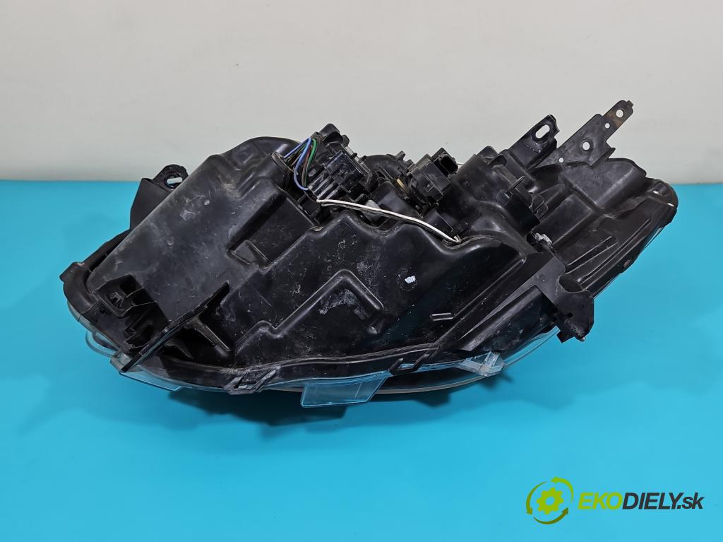 Renault Koleos I 2008-2016 2.0 dci 150 HP manual 110 kW 1995 cm3 5- Reflektor: pravý 260106819R (Pravé)