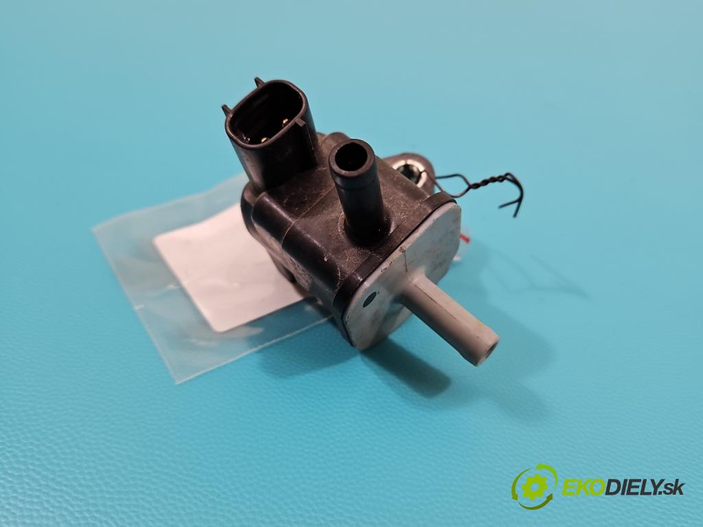 Toyota Yaris III 2011-2020 1.0 VVT-i: 69KM manual 51 kW 998 cm3 3- ventil podtlaku 136200-7070 (Ventily)