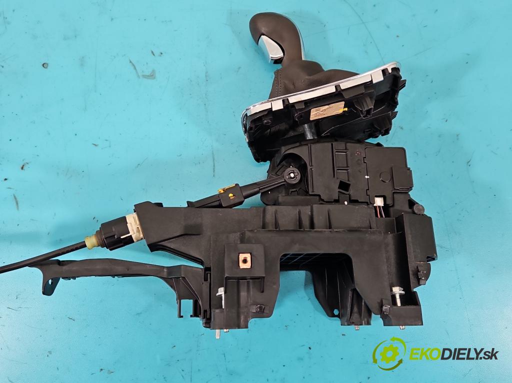 Opel Insignia A 2008-2017 2.0 cdti 160 HP automatic 118 kW 1956 cm3 5- Páka: Změny: stupeň,rýchlosť 13261545 (Rýchlostné páky / kulisy)