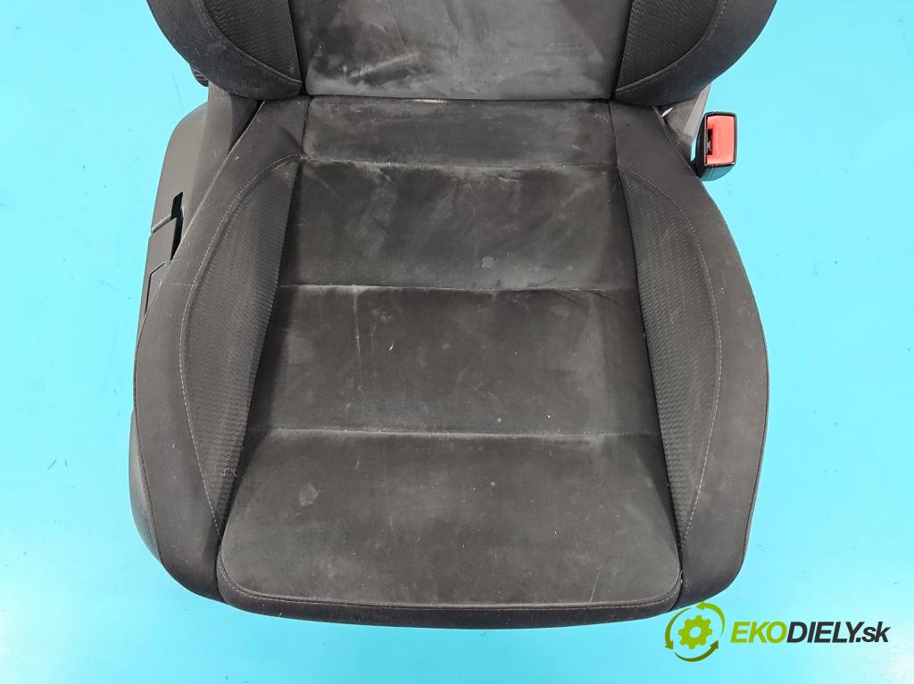 Vw Golf VI 2008-2013 1.4 TSI 122 HP manual 90 kW 1390 cm3 5- Sedačka pravý  (Sedačka, sedadlo)