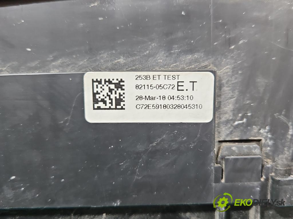 Toyota Avensis III T27 2009-2018 2.0 D4-D 143 hp manual 105 kW 1995 cm3 5- skříňka pojistková 82115-05C72 (Pojistkové skříňky)