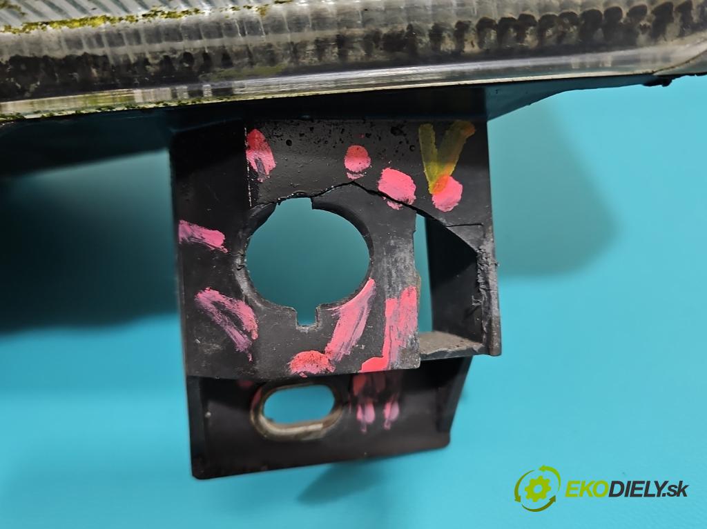 Renault Master II 1998-2010 2.8 TD 114 HP manual 84 kW 2799 cm3 5- Reflektor: pravý  (Pravé)