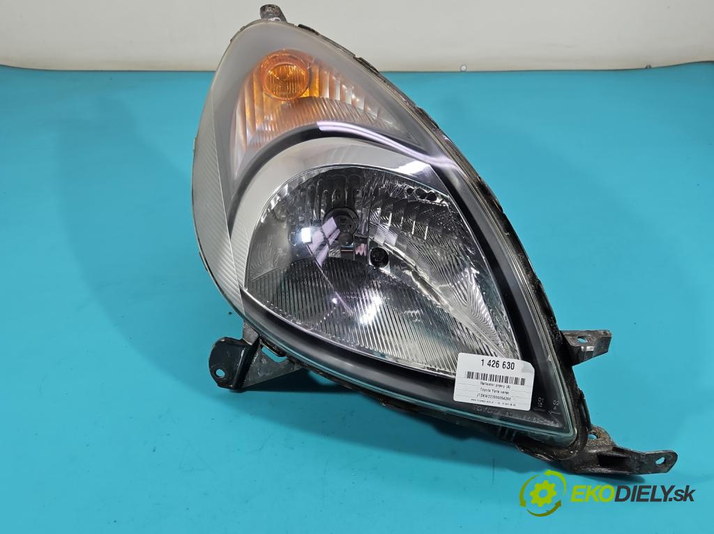 Toyota Yaris verso 1.3 vvti 86 HP manual 63 kW 1299 cm3 5- Reflektor: pravý  (Pravé)