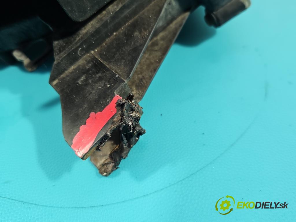 Mazda 6 II GH 2007-2012 2.0 CITD 140 HP manual 103 kW 1998 cm3 5- Reflektor: pravý  (Pravé)