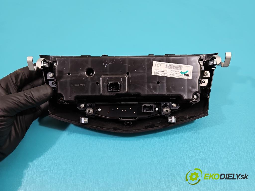 Nissan X-trail III T32 2013-2021 1.6 dci 131 HP manual 96 kW 1598 cm3 5- panel kúrenia 275004EAQA