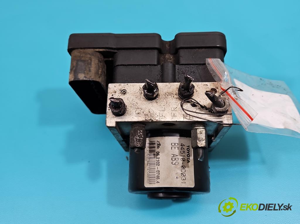 Toyota Yaris II 2005-2011 1.4 d4d 90 HP manual 66 kW 1364 cm3 5- čerpadlo abs 44510-0D031 (Pumpy ABS)