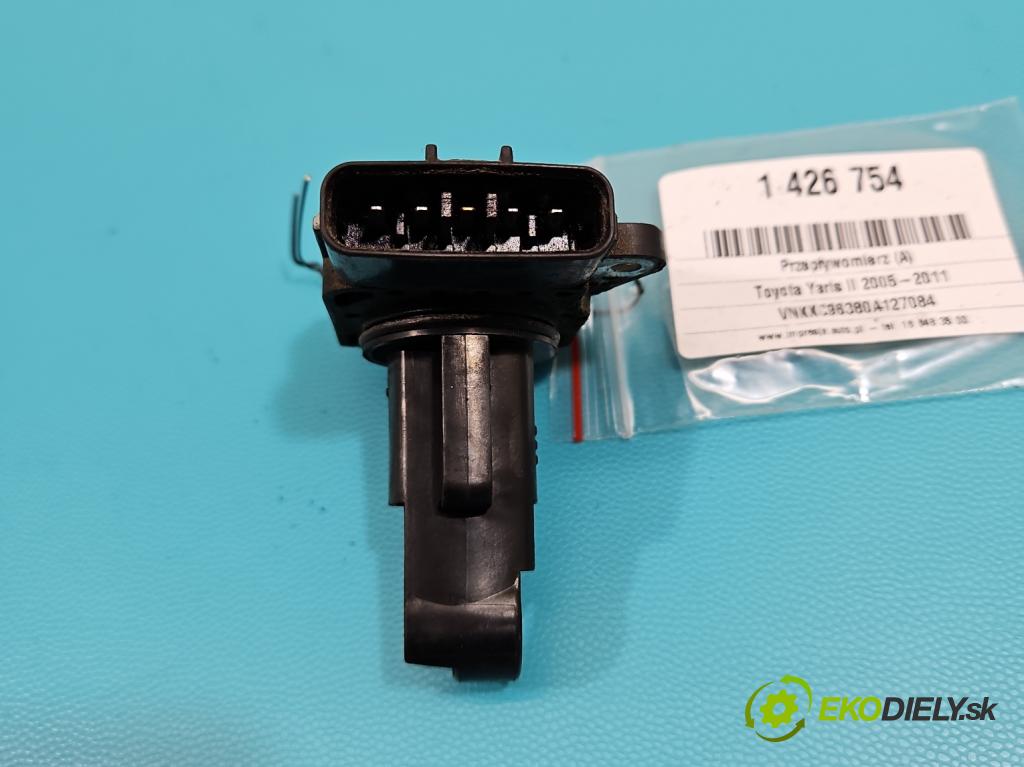 Toyota Yaris II 2005-2011 1.4 d4d 90 HP manual 66 kW 1364 cm3 5- průtokoměr: 22204-33010 (Váhy vzduchu)