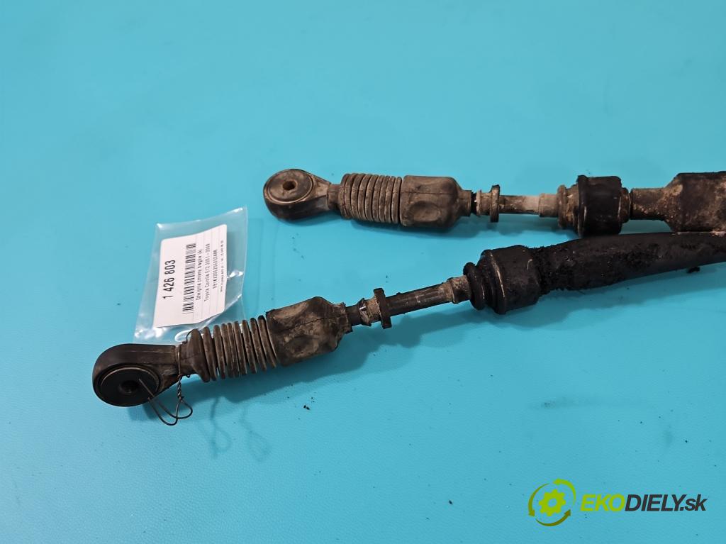 Toyota Corolla E12 2001-2009 2.0 D4-D: 90 HP manual 66 kW 1995 cm3 5- Páka: Změny: stupeň,rýchlosť  (Rýchlostná páka (kulisa))