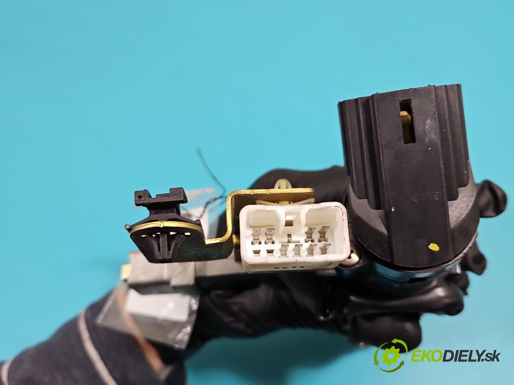 Chevrolet Epica 2.0 20v 143 HP manual 105 kW 1993 cm3 4- Spínačka 532723 (Spínacie skrinky a kľúče)