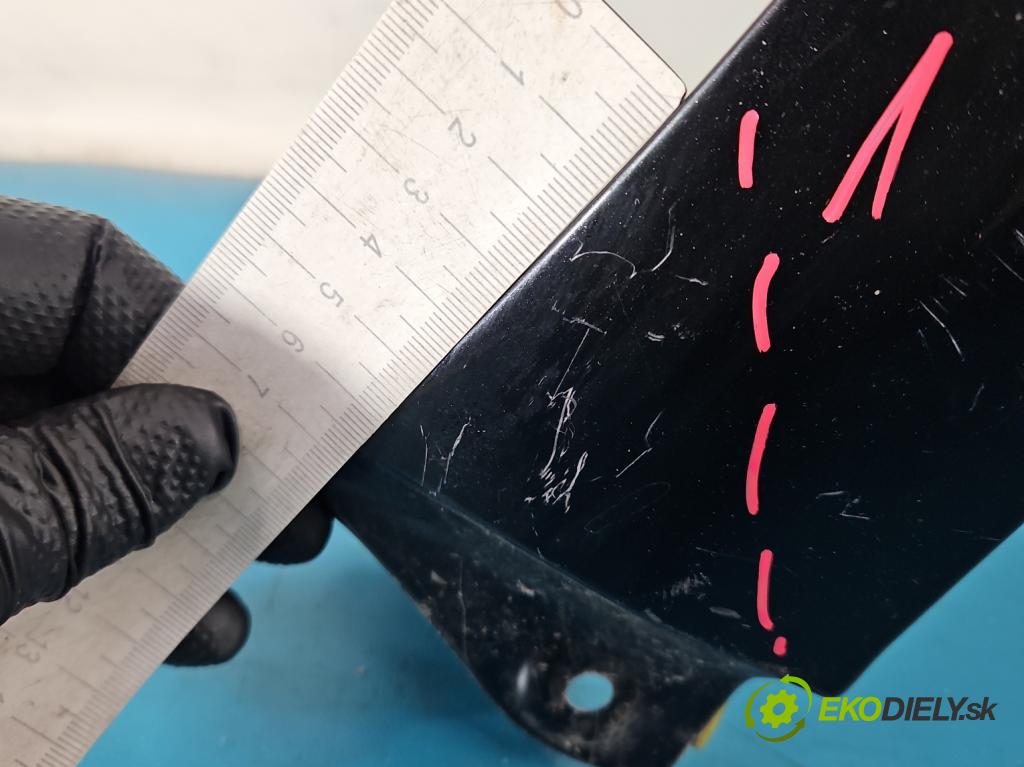 Toyota Avensis III T27 2009-2018 2.0 D4-D: 143 HP manual 105 kW 1995 cm3 5- blatník predné pravý  (Kľučka dverí ostatné)