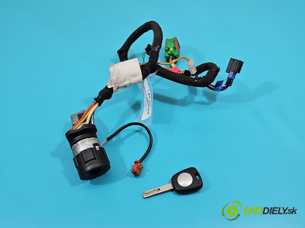 Fiat Ulysse II 2002-2010 2.0 16V 136 HP manual 100 kW 1997 cm3 5- Spínačka  (Spínacie skrinky a kľúče)