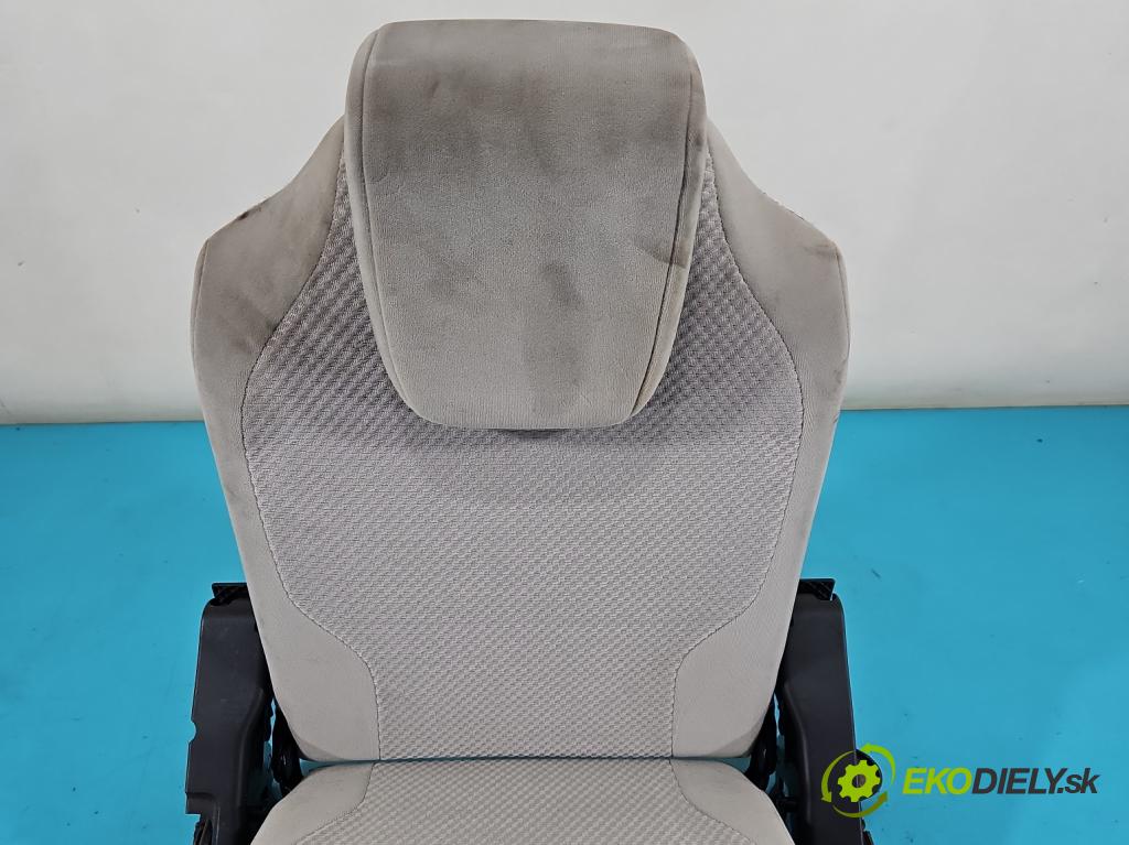 Citroen C4 Grand picasso I 2006-2013 1.6 HDi 109 hp automatic 80 kW 1560 cm3 5- Sedadlo zadní levý III