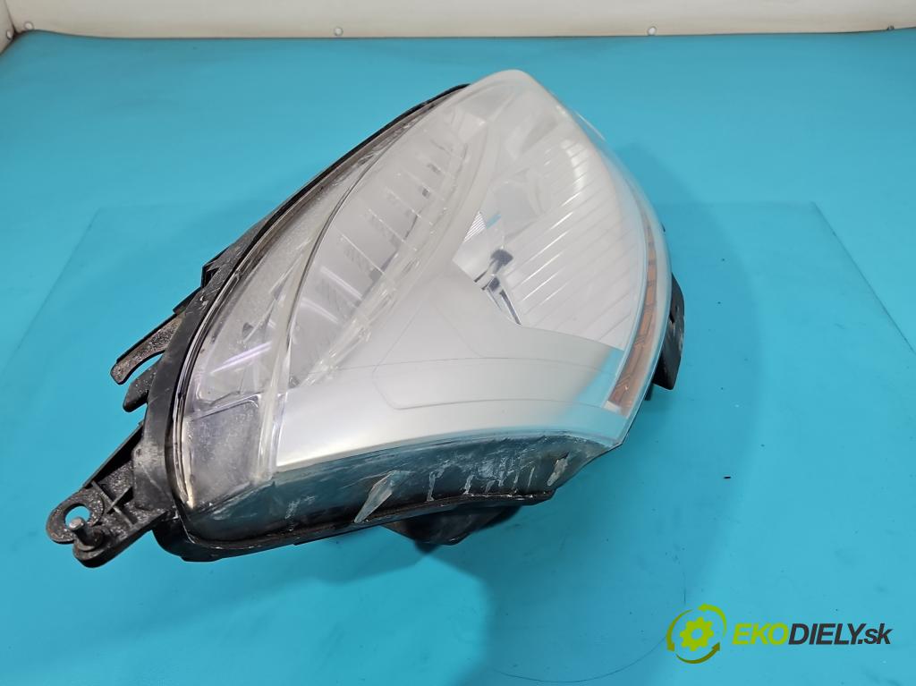 Citroen C4 Grand picasso I 2006-2013 1.6 HDi 109 HP automatic 80 kW 1560 cm3 5- Reflektor: pravý  (Pravé)