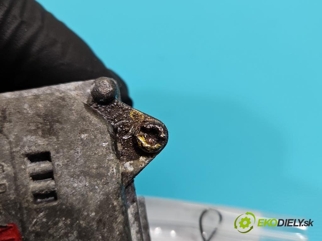 Opel Vectra C 2002-2008 2.0 T 175 HP manual 129 kW 1998 cm3 5- střídač: xenon 24453415DG (Riadiaca jednotka xenónu)