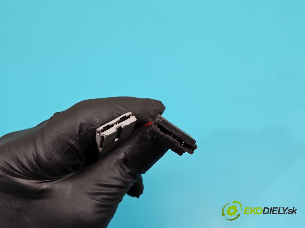 Renault Master II 1998-2010 2.5 dci 114 HP manual 84 kW 2463 cm3 5- Spínačka  (Spínacie skrinky a kľúče)