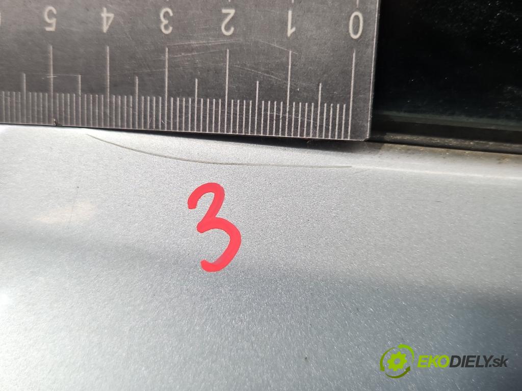 Audi A4 B5 1994-2001 1.9 tdi 90 HP manual 66 kW 1896 cm3 5- zadna kufor  (Zadná kapota)