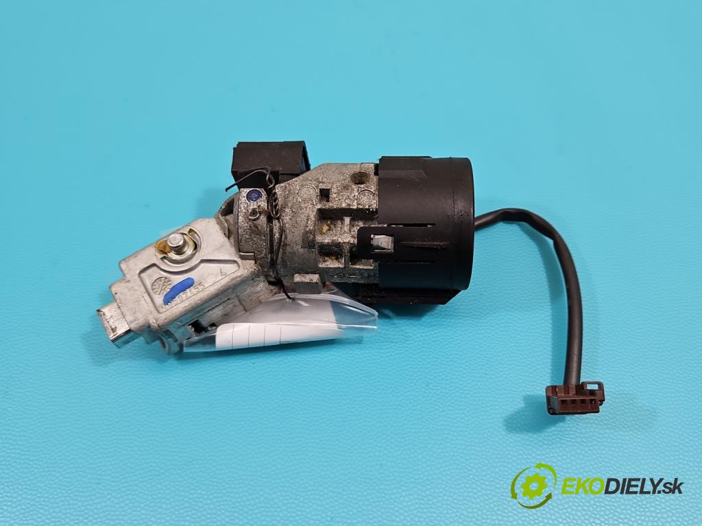 Citroen C4 II 2010-2017 1.6 HDi 111KM manual 82 kW 1560 cm3 5- Spínačka  (Spínacie skrinky a kľúče)